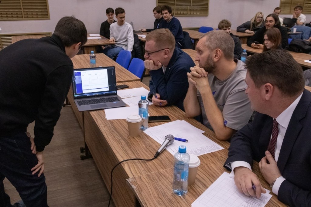 Демонстрация рабочего проекта на ноутбуке